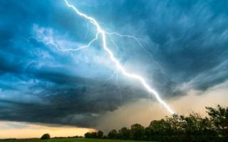 Weather, travel and flooding updates as thunderstorms forecast