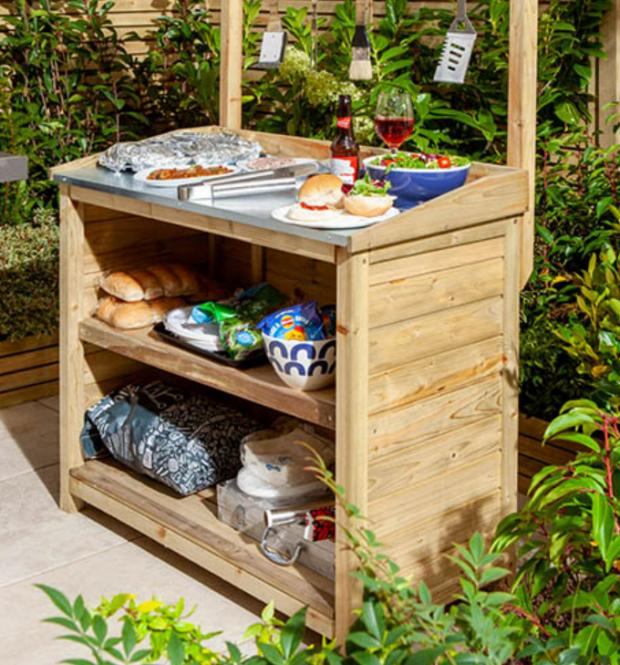 Isle of Wight County Press: Barbecue Servery. Credit: You Garden