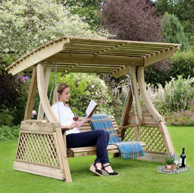 Isle of Wight County Press: Santorini Swing Seat. Credit: You Garden