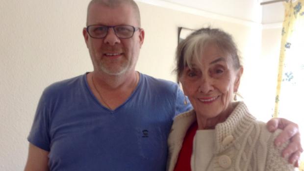 Isle of Wight County Press: June Brown - aka EastEnders' Dot Cotton - and her friend Simon Martin at his former home in Ventnor.