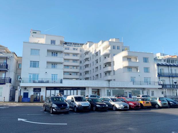 Isle of Wight County Press: A one-bedroom apartment is available in Osborne Court on Cowes Esplanade.