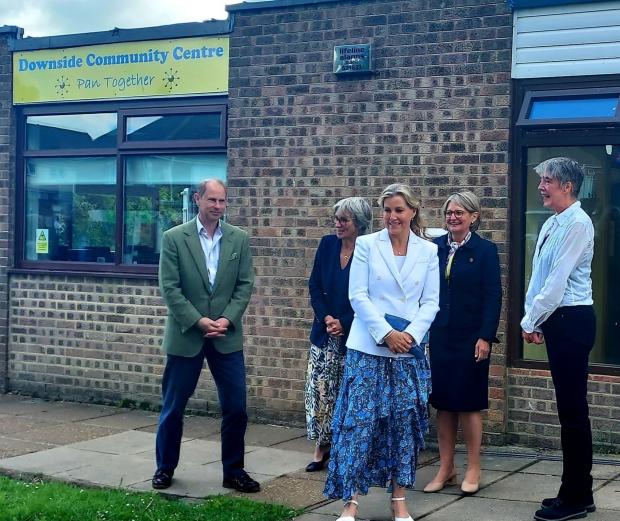 Isle of Wight County Press: The Earl and Countess of Wessex at Downside Community Centre. Picture courtesy of Pan Together.