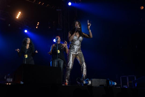 Isle of Wight County Press: Heather Small in the Big Top. Picture by Sienna Anderson.