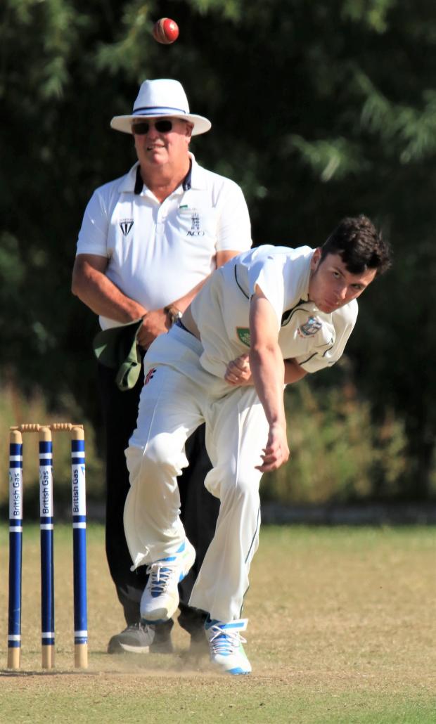 Isle of Wight County Press: Nathan Day in action for Ryde II.