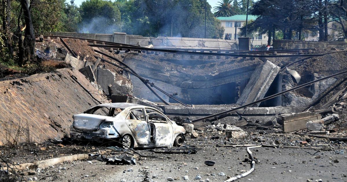 Eight killed as liquified gas tanker explodes in South Africa - Vimarsana News
