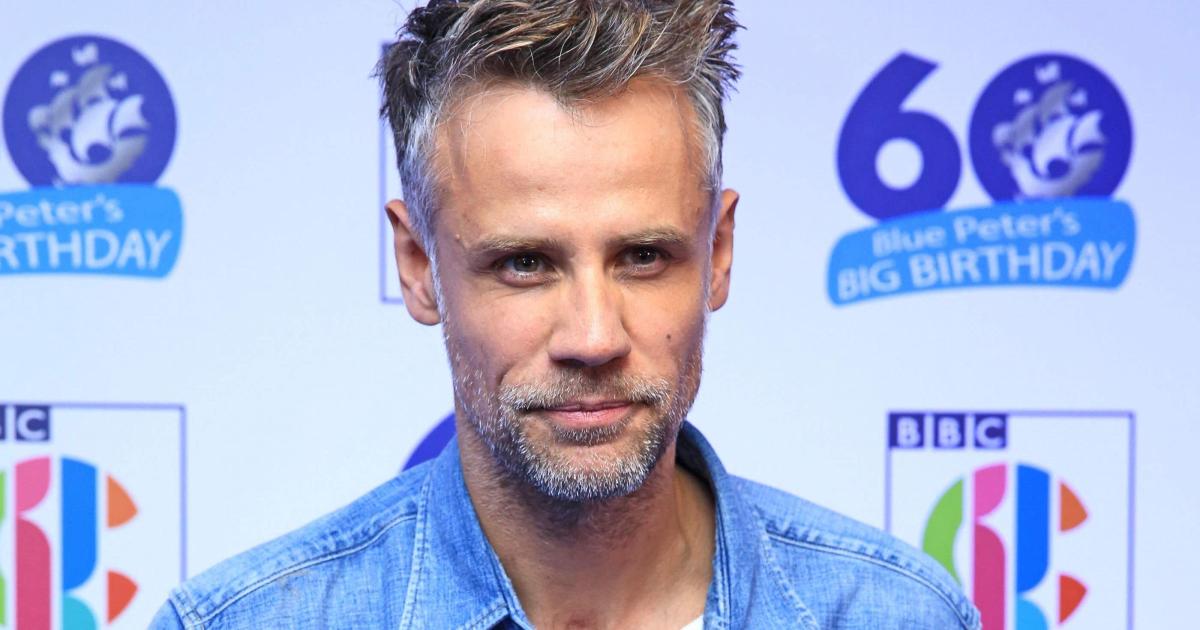 Richard Bacon shares coma image as he thanks NHS on 75th birthday - Vimarsana News