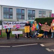 Another Island school to close on day of teacher strikes