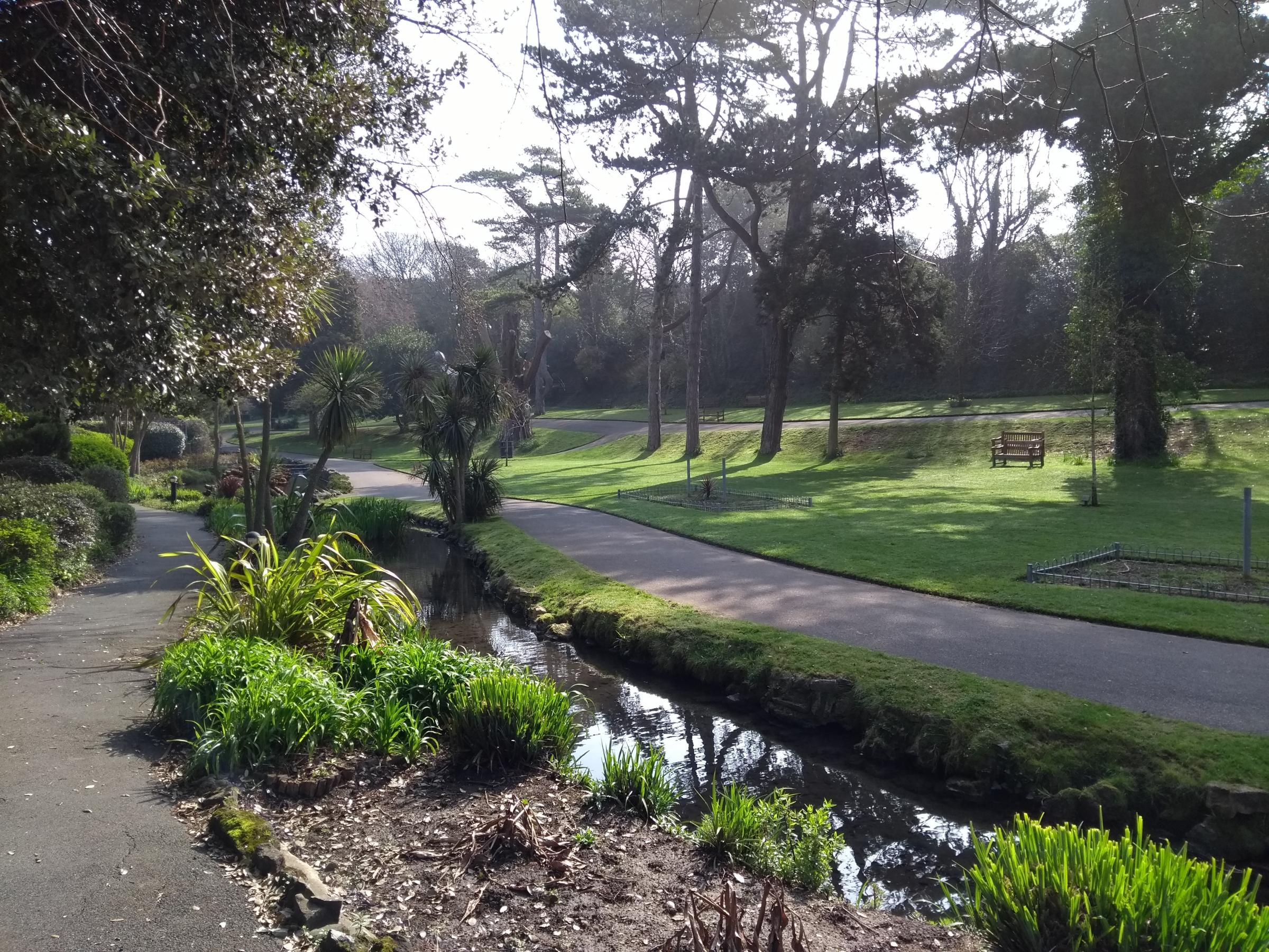 Isle of Wight County Press: Spring sunlight reaches Ventnor Park